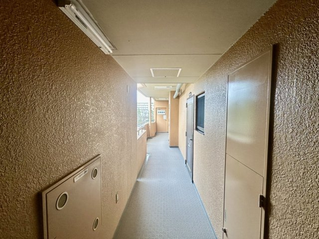 朝日プラザ木町通のその他共用部分|住戸階廊下