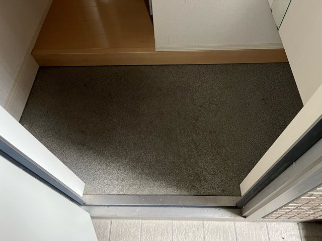 サンホーム富士の玄関