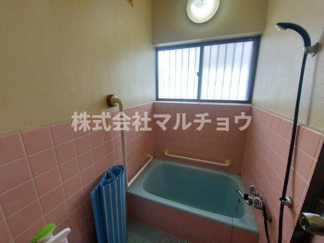 白浜桟橋戸建ての浴室|コンパクトで使いやすいお風呂です