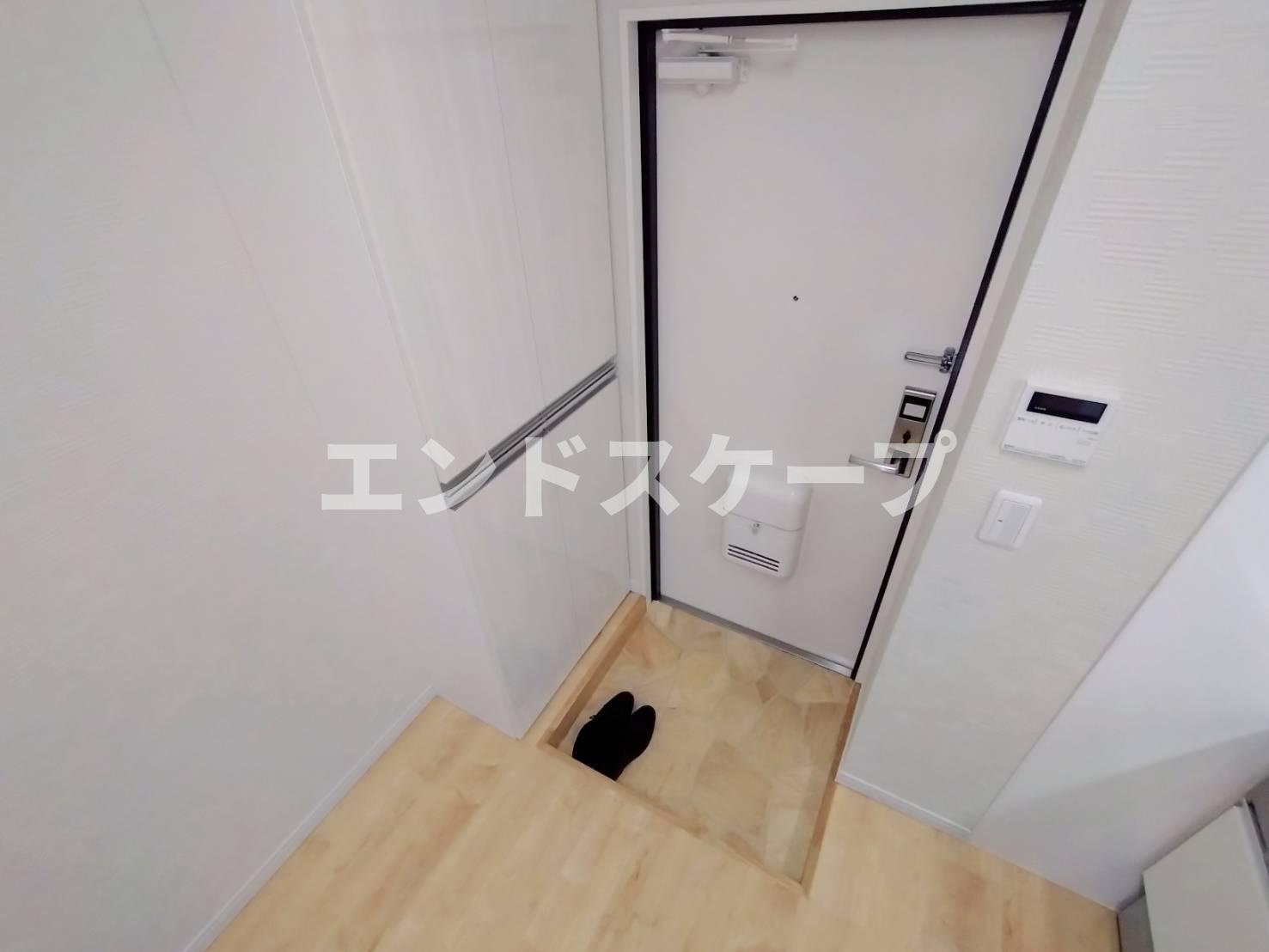 ロビンソンハイツ井野の玄関|高崎、前橋のお部屋探しはエンドスケープまで！お客様の理想お聞かせ下さい♪