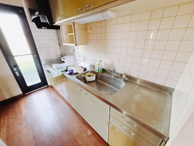 【中古戸建】伊勢崎市新栄町のキッチン|■キッチン