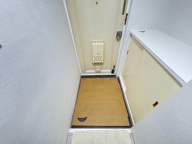 狭山ハウス2号棟の玄関