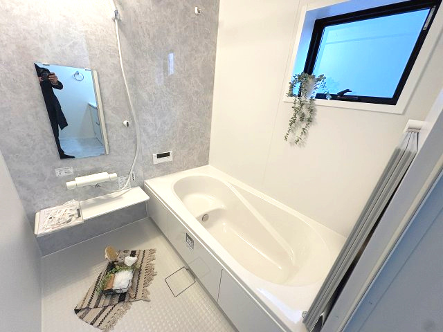 【浴室】 | 福岡市東区若宮4丁目第3　1号棟（全5棟）【仲介手数料無料・0円】 | 現地写真。浴室です。