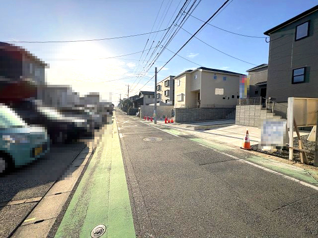 【その他】 | 福岡市東区若宮4丁目第3　1号棟（全5棟）【仲介手数料無料・0円】 | 現地写真。前面道路です。