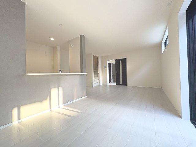 【内装】 | 福岡市東区若宮4丁目第3　4号棟（全5棟）【仲介手数料無料・0円】 | 施工例。施工例は完成時と異なる場合があります。