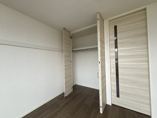 インステージ繁昌ⅡE棟の収納