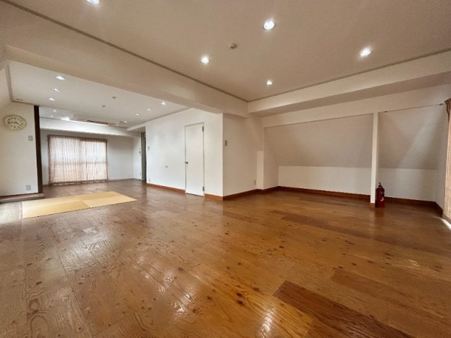 サニーライフ住吉の居間・リビング
