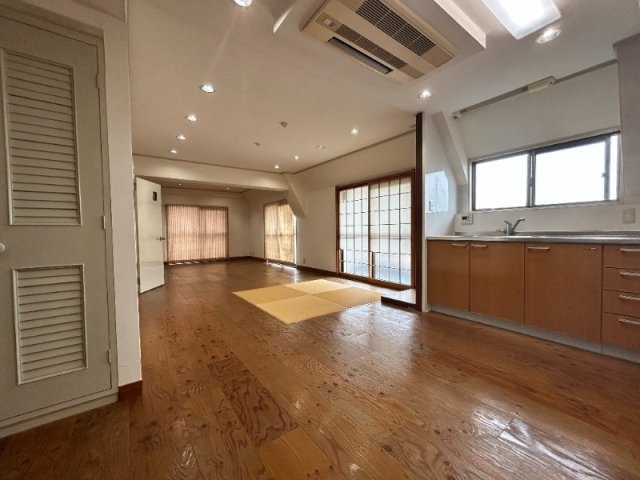 サニーライフ住吉の居間・リビング