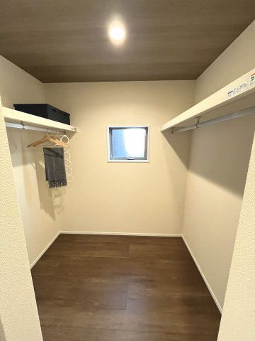 【収納】 | 福岡市東区若宮4丁目第3　2号棟（全5棟）【仲介手数料無料・0円】 | 施工例。施工例は完成時と異なる場合があります。