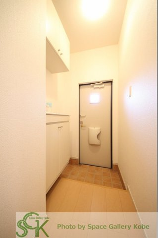 舞子坂ヒルズの玄関|※同物件の別のお部屋の写真です※