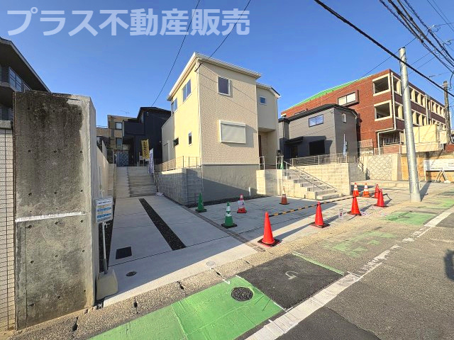 【外観】 | 福岡市東区若宮4丁目第3　3号棟（全5棟）【仲介手数料無料・0円】 | 現地写真。同じ物件を見るなら、プラス不動産販売にお任せ下さい。