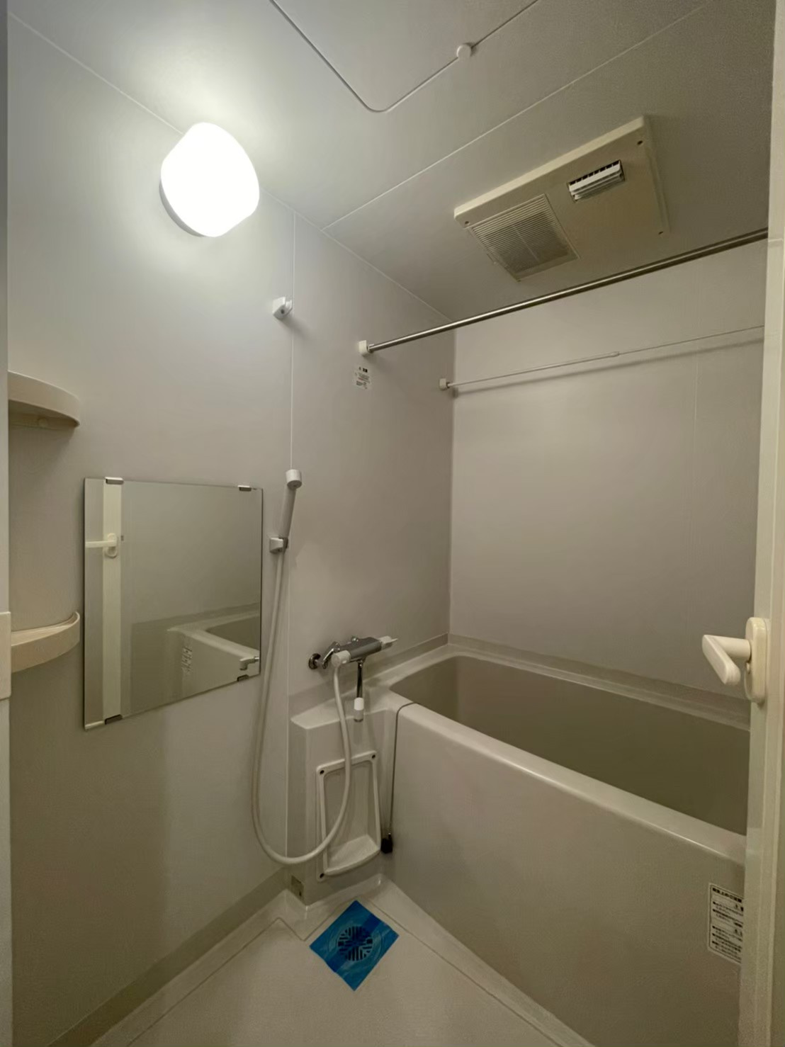 リヴシティ栄　名古屋市賃貸　仲介手数料無料の浴室