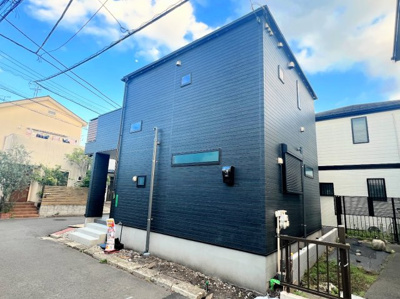 【外観】 | ◆◇新吉田東 新築戸建て◇◆ | ◆一戸建てを中心とした街並みが整然と続き、周辺は高い建物が建っていないので、緑の多い閑静な趣を感じる環境です。街並みや周辺環境も重要なポイントです！！