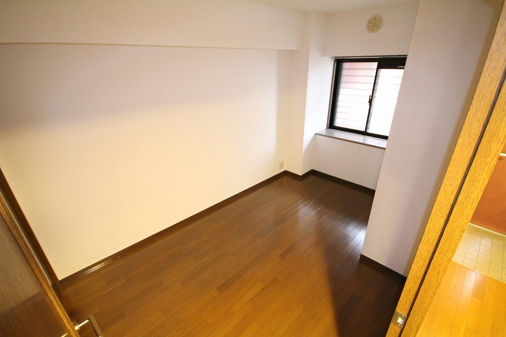 プラザハイツ二ツ屋　D棟の寝室|※お部屋により仕様が異なる場合がございます※