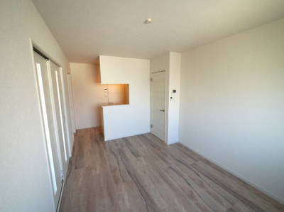 【居間・リビング】 | ベルデマール箱崎　★プライスホームなら仲介手数料が割引価格です★