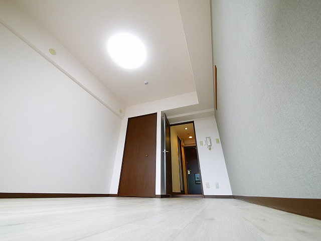 シティパレス富雄北の洋室|明るい洋室です