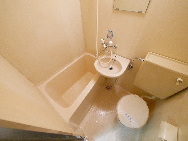 シティパレス富雄北のトイレ|コンパクトで使いやすいトイレです