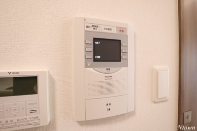【セキュリティ】 | プレサンスTHE久屋大通レジェンド | モニター付きインターホンです