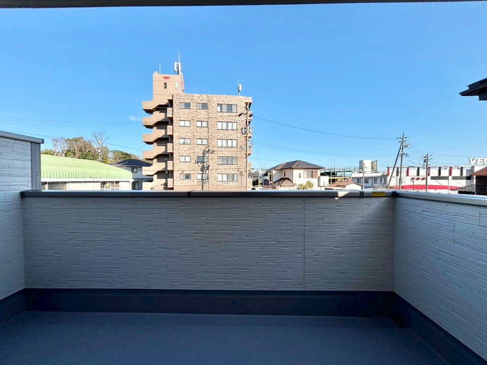 リーブルガーデン高浜市青木町第5　全9棟　新築戸建のバルコニー