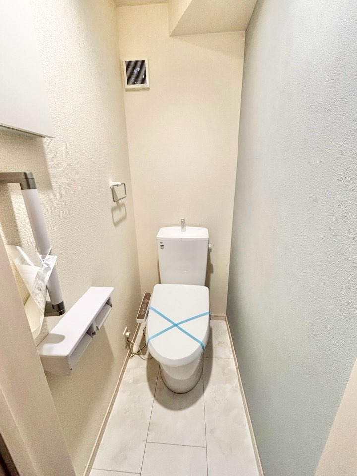 リーブルガーデン高浜市青木町第5　全9棟　新築戸建のトイレ