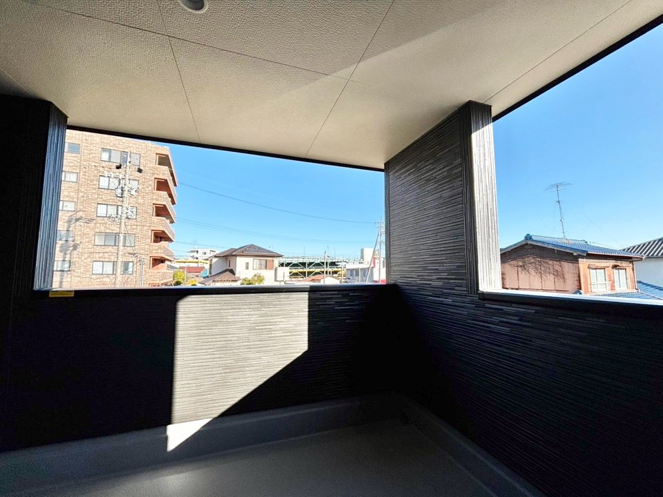 リーブルガーデン高浜市青木町第5　全9棟　新築戸建のバルコニー