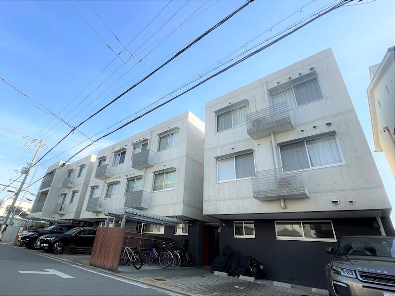 STEP IN HOUSEの外観|低層でかわいい外観です