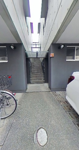 STEP IN HOUSEのエントランス