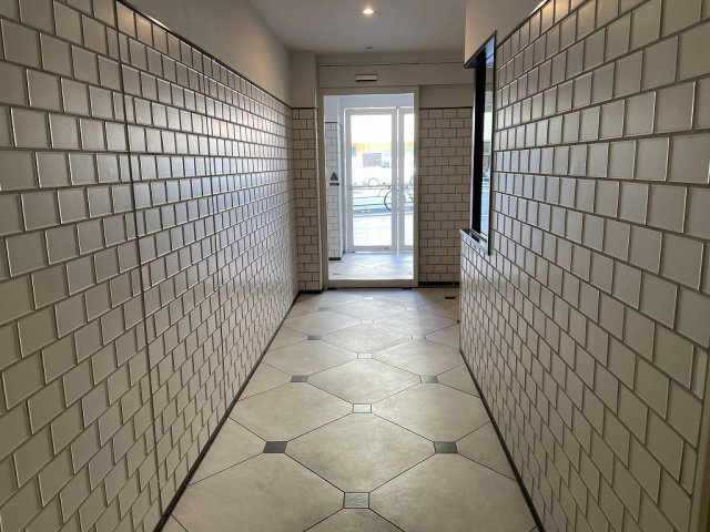 プライマル千石のエントランス