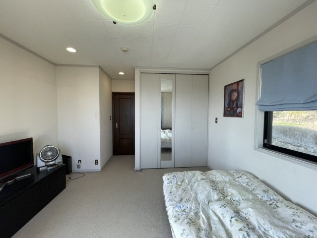 雲雀丘3丁目　戸建の洋室|ゲストルーム