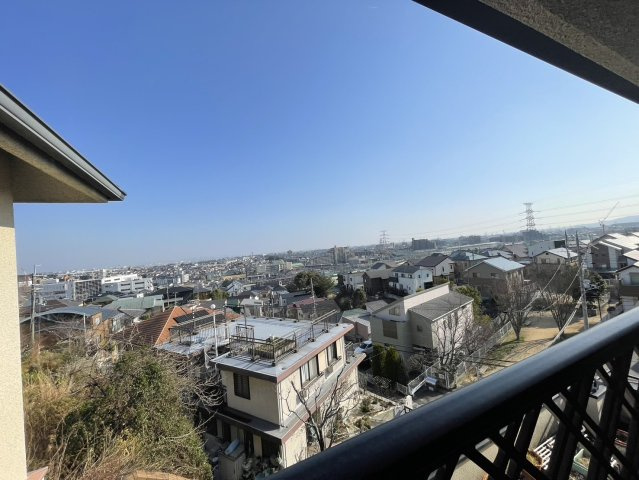 雲雀丘3丁目　戸建の展望|大阪、兵庫が見渡せます。