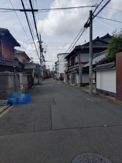 【前面道路含む現地写真】