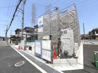 【前面道路含む現地写真】