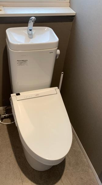 出雲市斐川町上直江中古戸建のトイレ