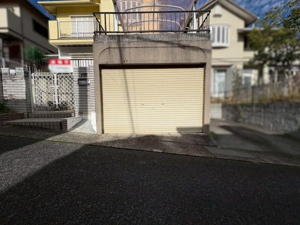 橋本市光陽台１丁目　中古戸建の駐車場