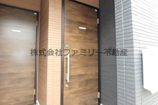 【エントランス】