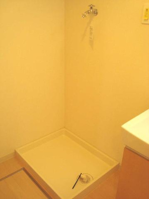 【その他】 | フィオーレツカサⅡ | 洗濯機置場