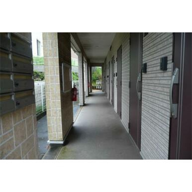 ヴィーブル【10.000円キャッシュバック対象物件】のエントランス