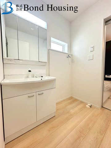 大久保小学校まで徒歩8分　お車2台駐車可能　松陰8期　2号棟のその他