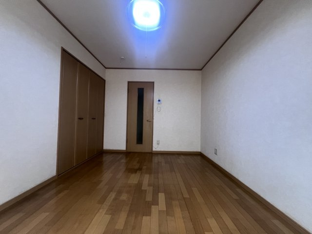 プチエミナールの居間・リビング