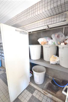 【その他共用部分】 | リーマ西台クレスト | 専用ゴミ置き場