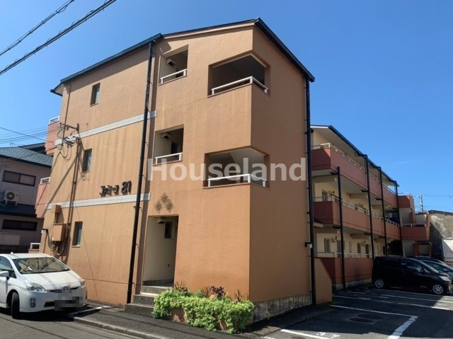 ファミーユ21の外観