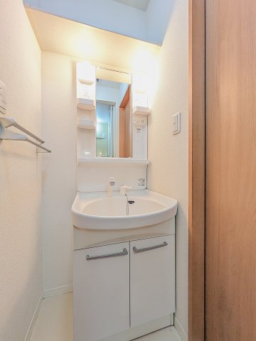 レジェンドヤマト大泉の独立洗面台