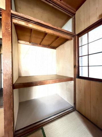 泉が丘3丁目戸建の内装