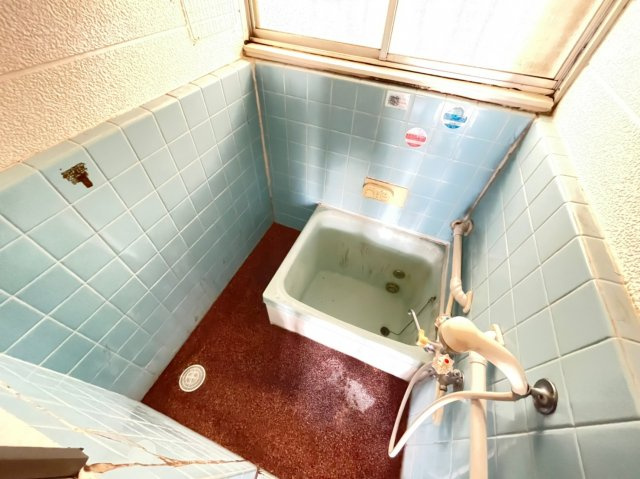 泉が丘3丁目戸建の浴室