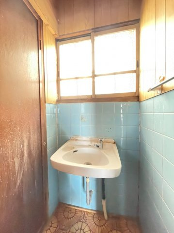 泉が丘3丁目戸建の洗面所