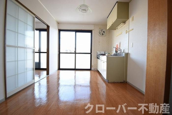 フジハイツの居間・リビング|DK6.0帖