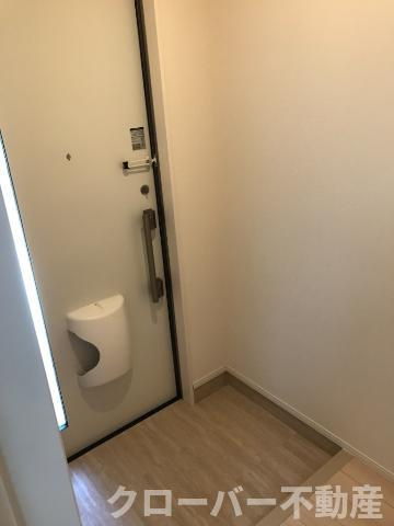 アヴィオンの玄関|玄関