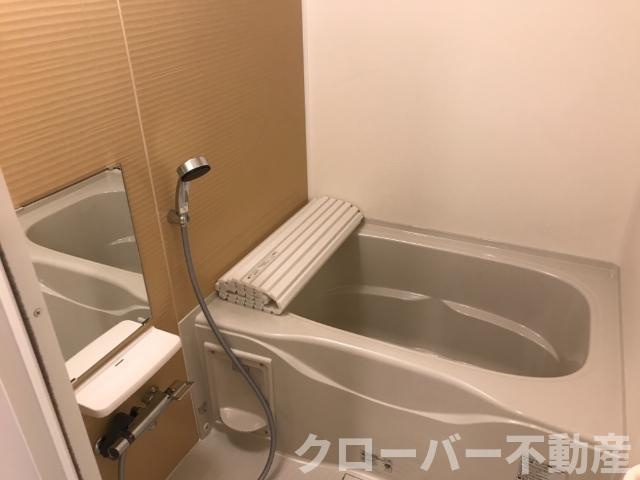 アヴィオンの浴室|バス