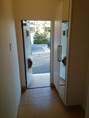 【玄関】 | ラカーサフェリーチェB