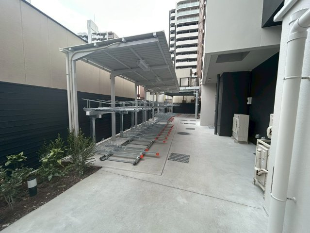 コンフォリア・リヴ本町WEST Qのロビー
